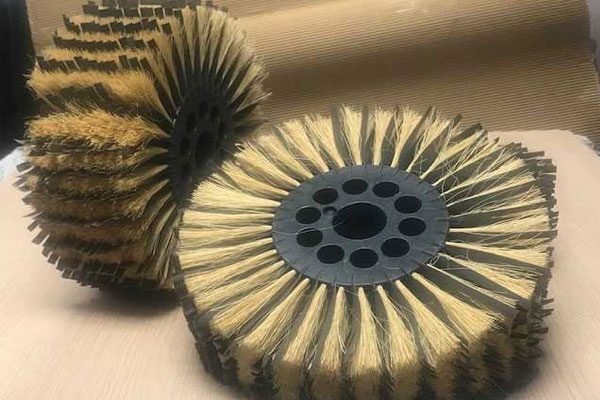 Cepillos abrasivos para madera